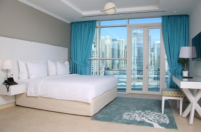 فنادق دبي على البحر