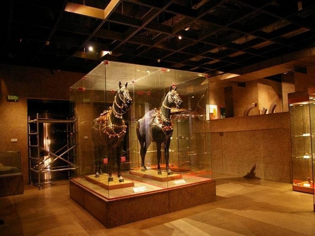 الحيوانات المنحوتة في المتحف النوبي