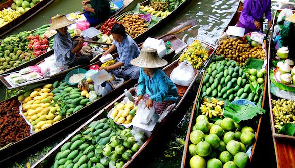 أهم 6 أنشطة في السوق العائم في بتايا تايلاند