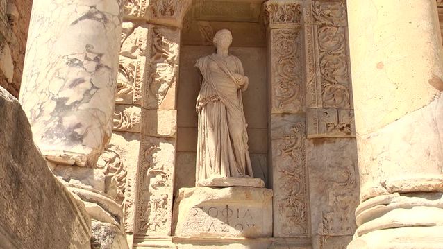 مدينة افسس القديمة احدى معالم السياحة في تركيا ازمير