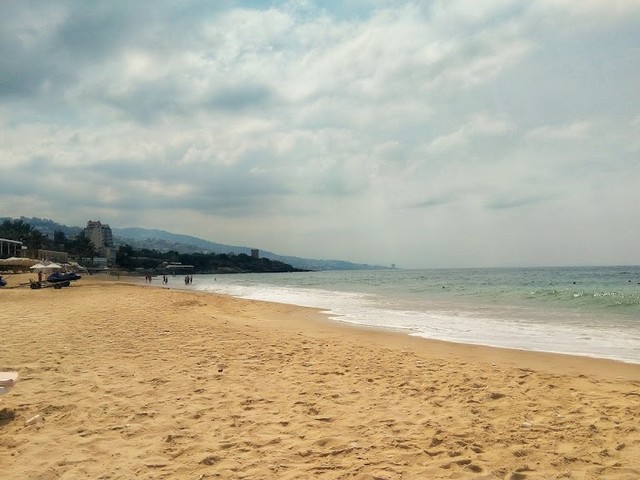 الشواطئ في جبيل